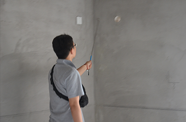 檢查墻體是否有&ldquo;空鼓&rdquo;